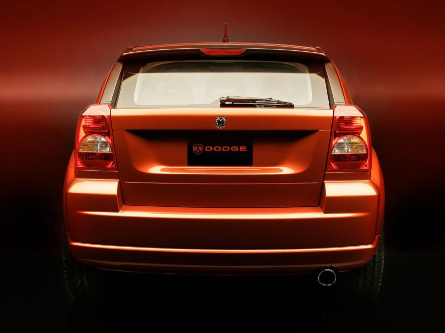  Dodge Caliber Concept 2005 года  (фото 13 из 15)
